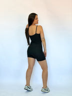 Macaquinho Slim Fit