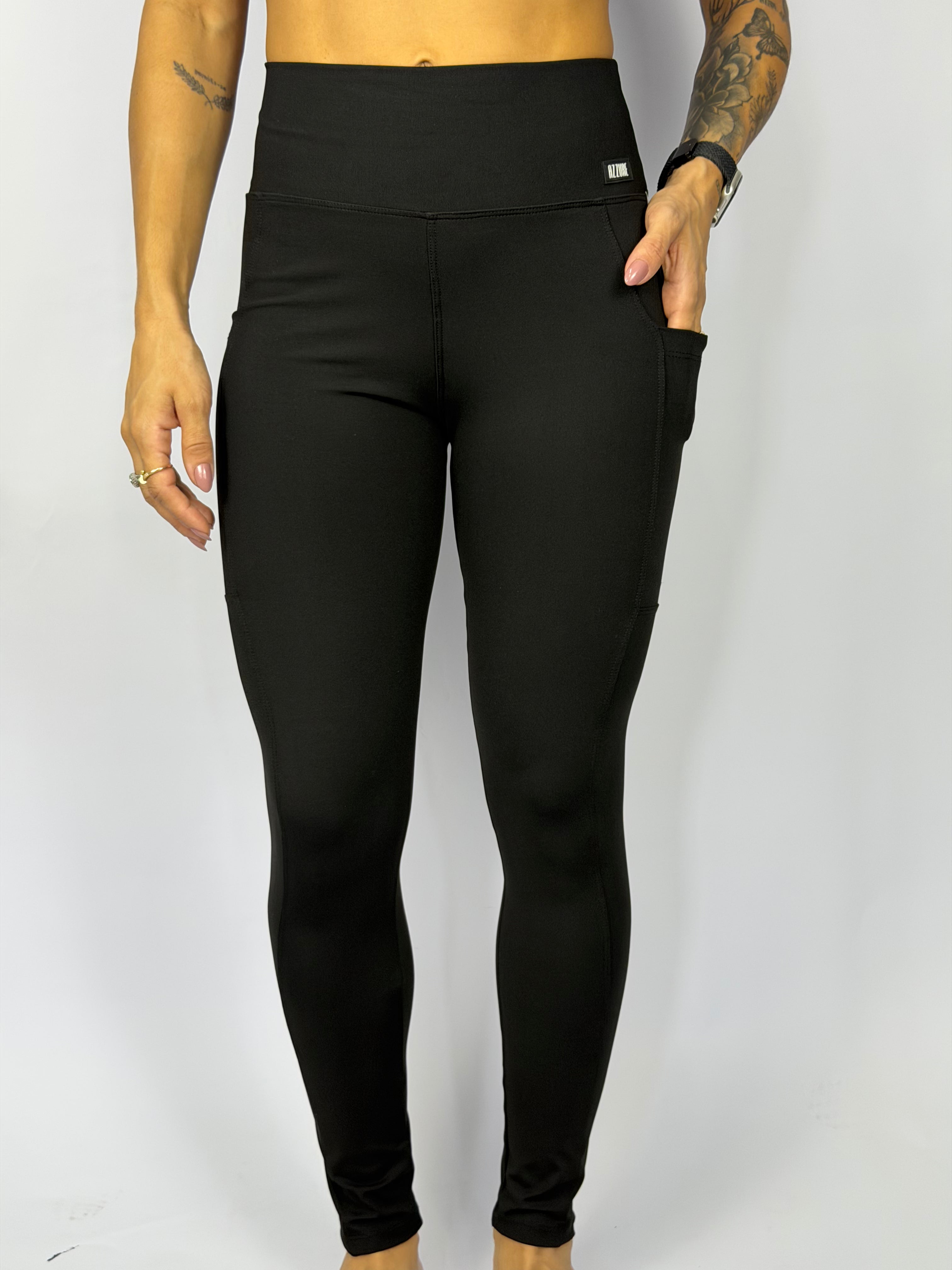 Calça com Bolso na Lateral