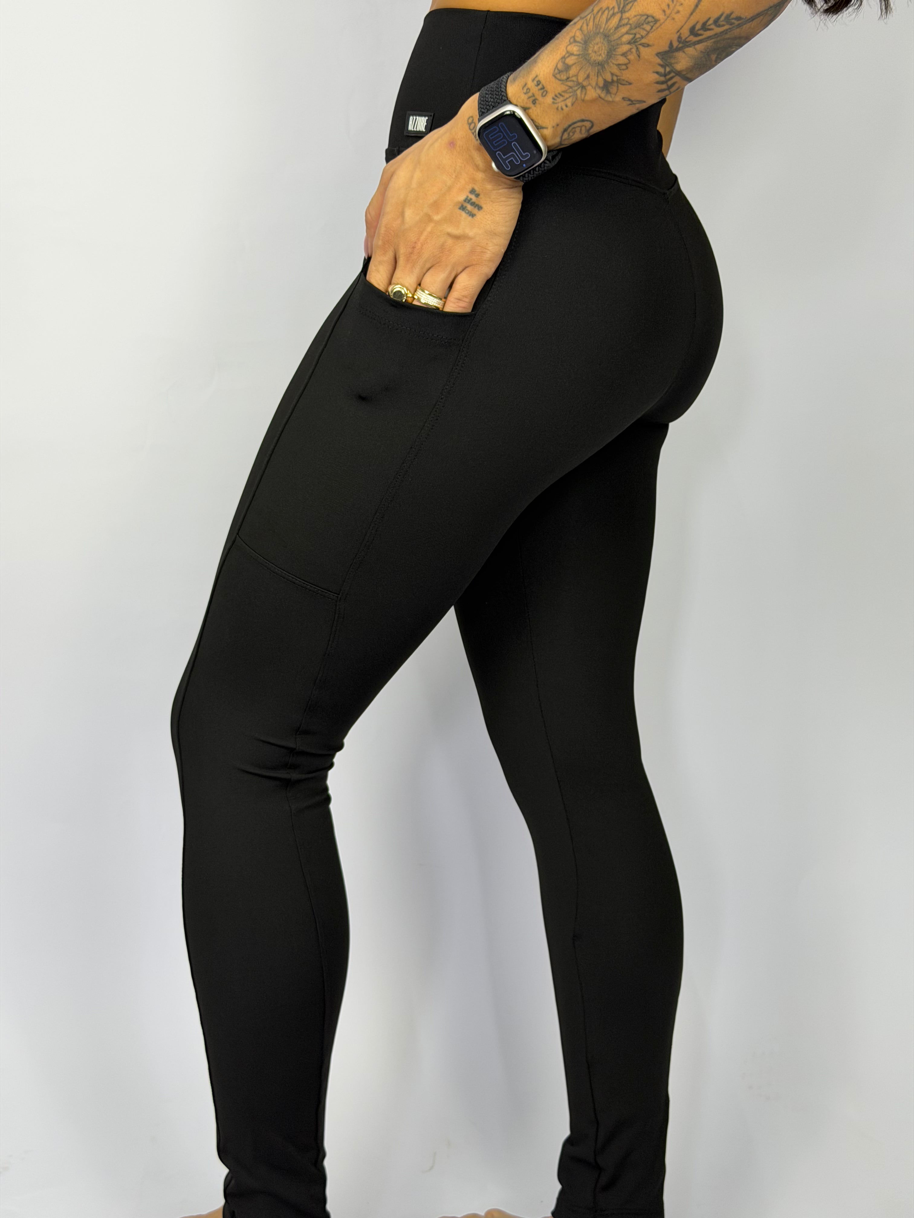 Calça com Bolso na Lateral