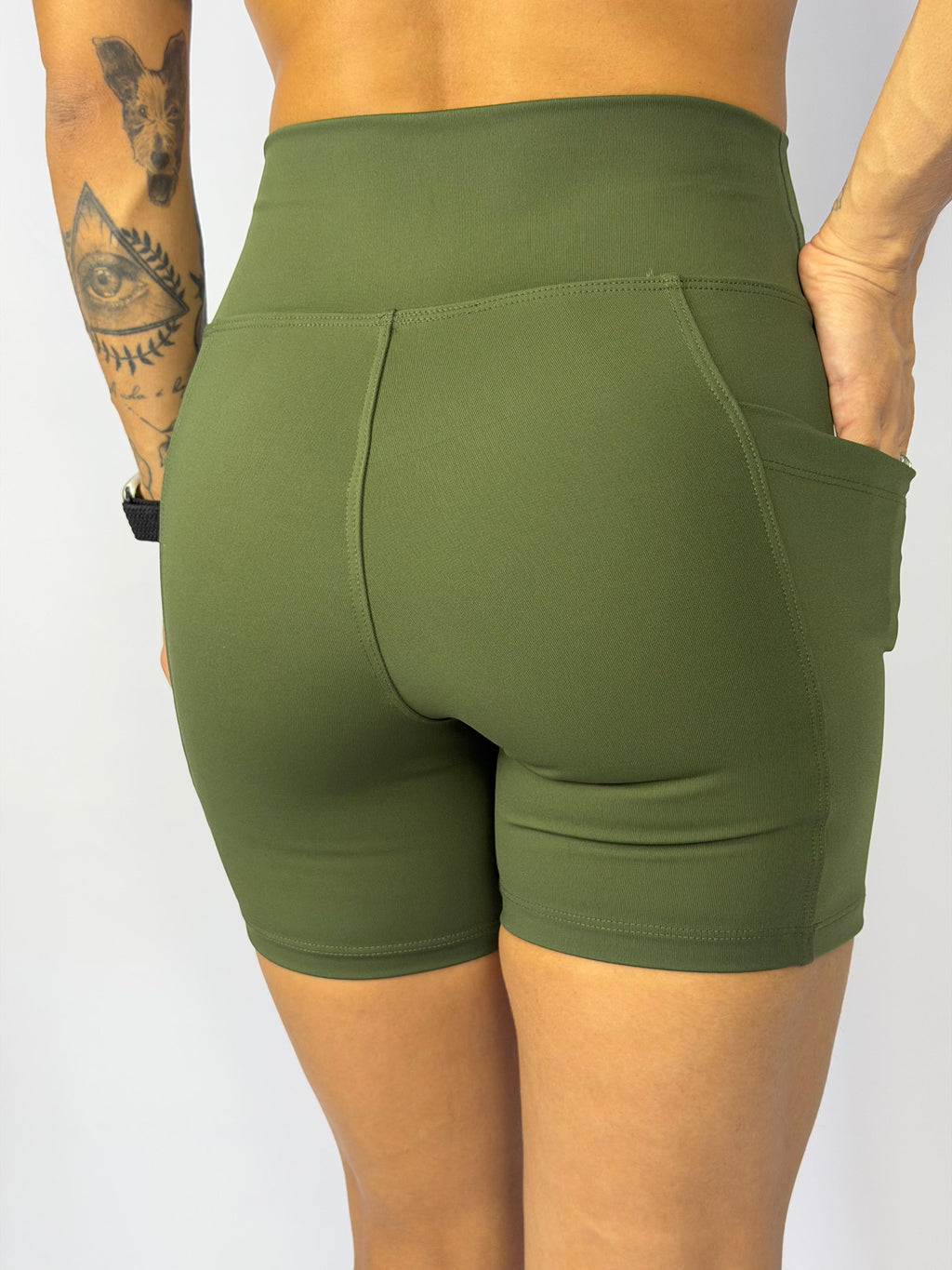 Shorts com Bolso Lateral Poliamida
