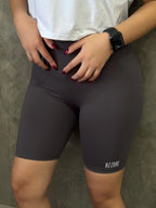 Bermuda básica estilo Ciclista